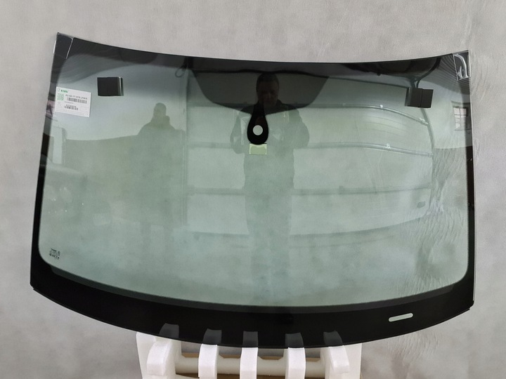фото №1, Стекло передняя лобовое новая audi q2 po 2017 года
