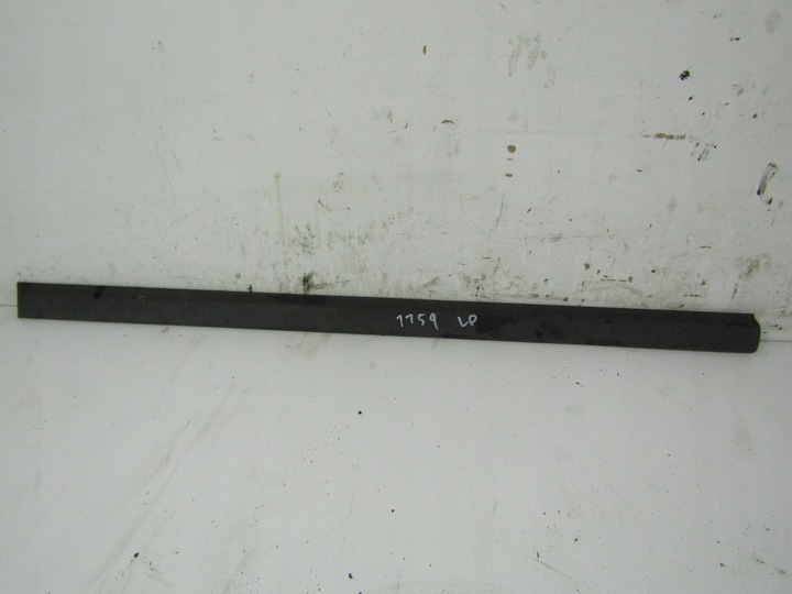 фото №1, Vw volkswagen golf 3 mk3 планка дверь перед левая 1h1 5d