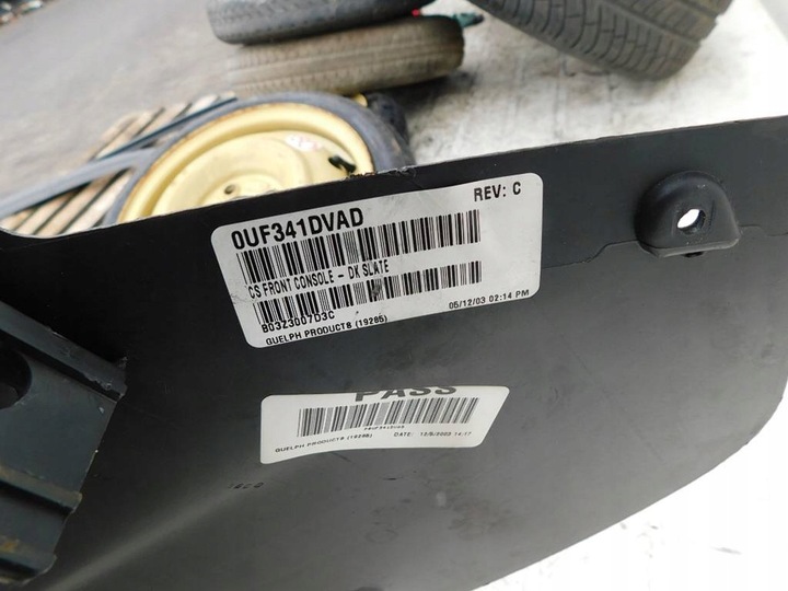 фото №9, Chrysler pacifica 04r подлокотник туннель средний
