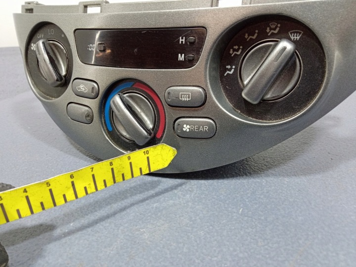 фото №7, Toyota previa ii переключатель панель кондиционер воздуховод 255912-8110