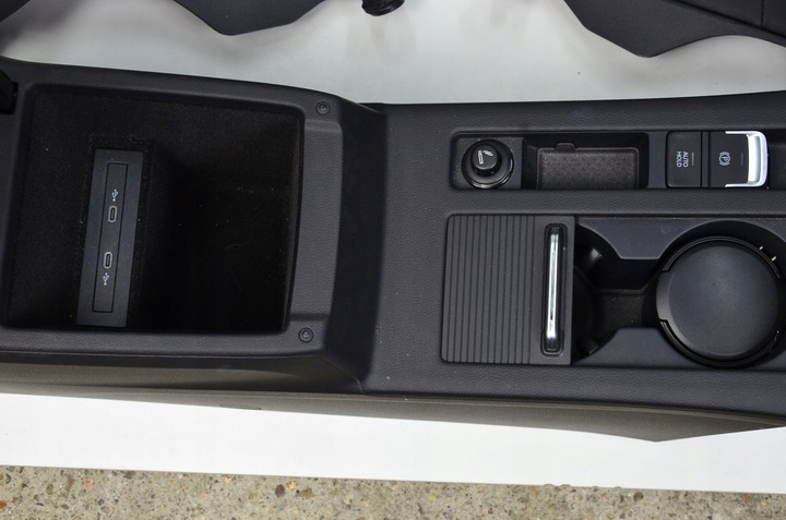 фото №13, Комплект сидений arteon рестайлинг fl кожа ковши карбон r line салон