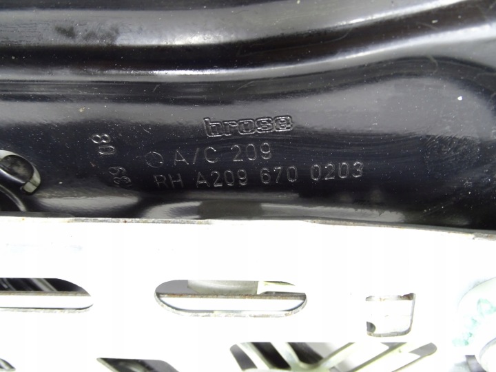 фото №7, Подъемник стекла зад заднее правое mercedes clk w209 cabrio рестайлинг a2096700203