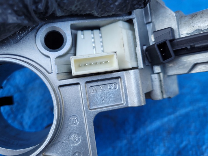 фото №10, Запчастини | astra h zafira b корпус замок запалювання ключ 2421430