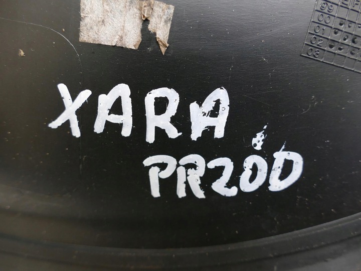 фото №14, Citroen xsara picasso i панель під лобовим склом планка скла