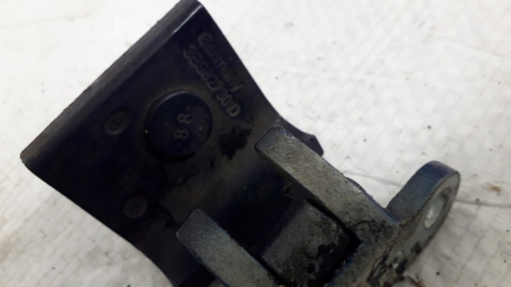 фото №7, Vw passat b5 комплект петли крышки 3b9827301d
