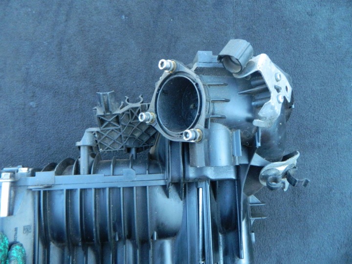 фото №6, Bmw e87 e90 2.0d n47 коллектор впускной 7798885 7797384