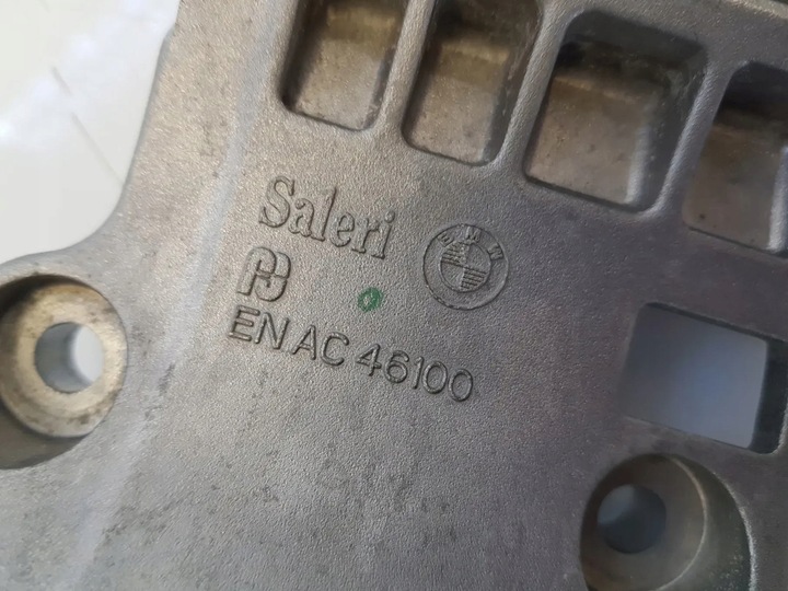 фото №13, Новая насос воды термостат кронштейн лапи крепление bmw f30 x1 u11 u06 847194