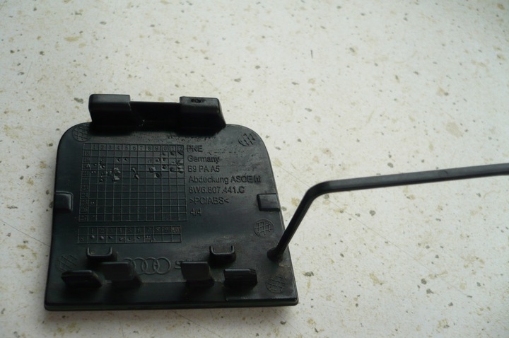 фото №8, Audi a5 b9 s-line рестайлинг заглушка фаркоп бампер зад