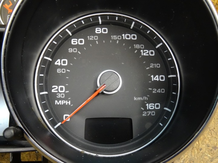 фото №12, Audi tt 8j tfsi 06-14 панель приладів 8j0920980c