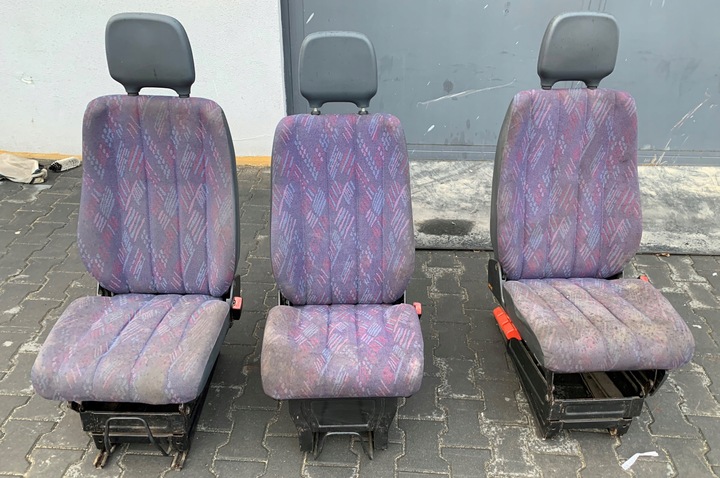 фото №1, Сиденье пассажира правый atego axor actros mp1