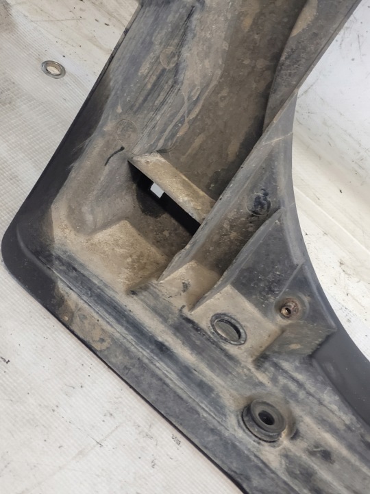фото №12, Корпус вентиляторів передня панель oem номер 1497799080 peugeot 807 2.0hdi 06r.
