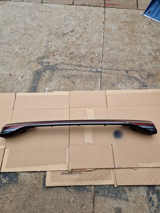 фото №12, Лампа задня led vw id. buzz 1t3945307 центральна