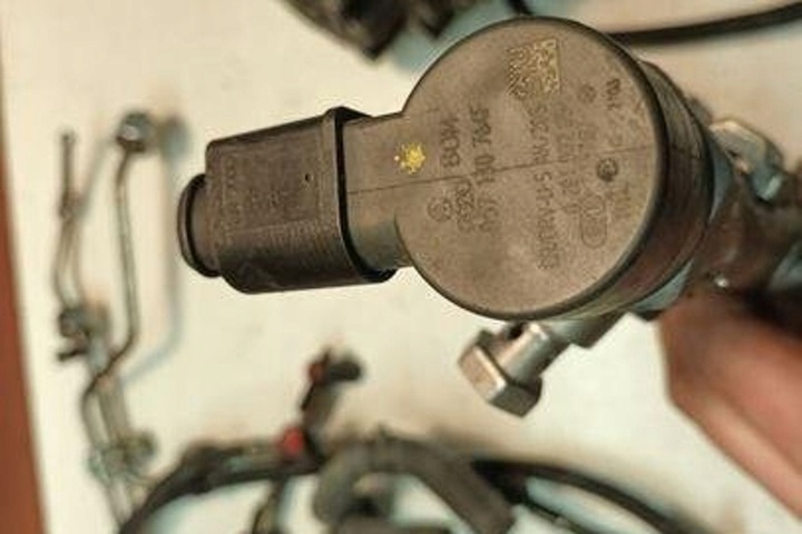 фото №12, Комплект форсунок vw touareg 7la, 7l6, 7l7 059130277ah 3.0l дизель 165kw