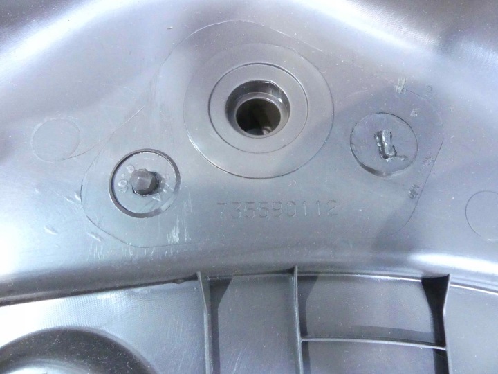 фото №9, Jeep renegade 14- 735590112 карта багажника левая
