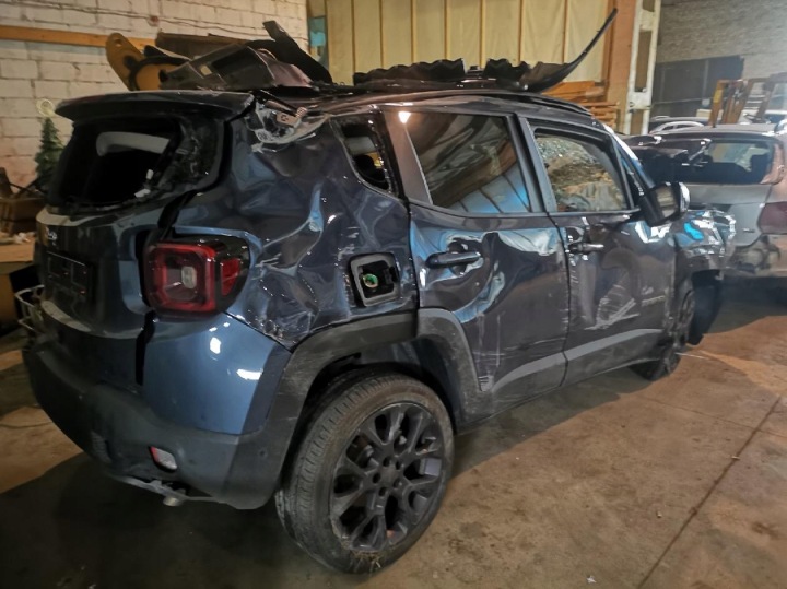 фото №8, Jeep renegade подушки двигуна а також подушки коробки коробка передач 2023 1.5l 00521