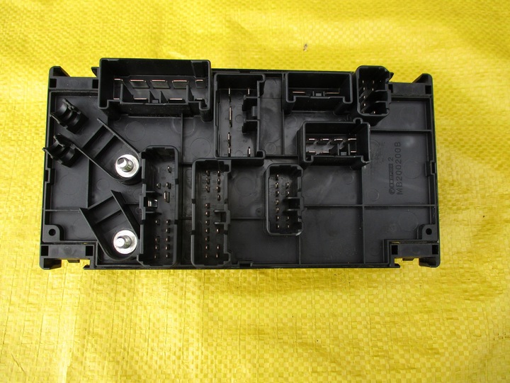 фото №4, Forester iii коробка предохранителей 82241sc020