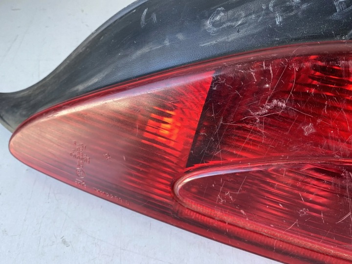 фото №13, Peugeot 406 i купе 99-04r фара зад задняя правая оригинал valeo 2289d