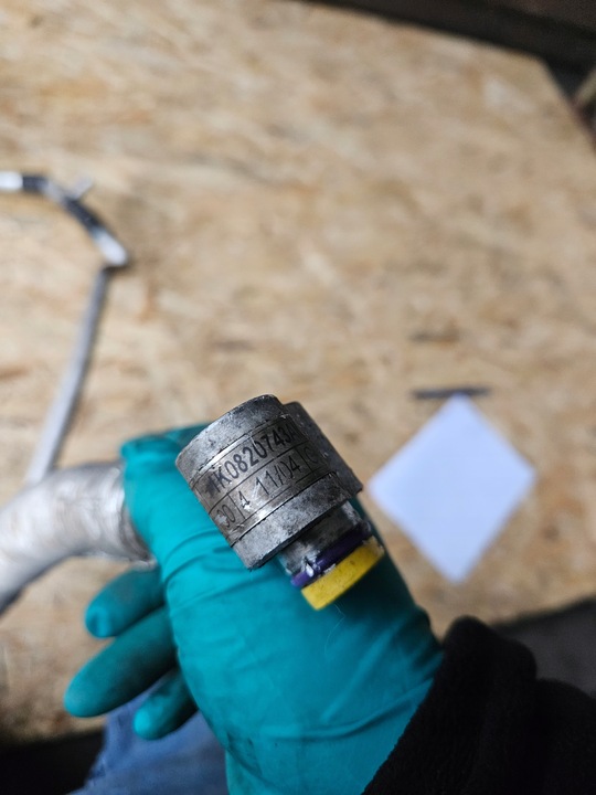 фото №5, Шланг кондиционера 1k0820743ak vw golf v a3 2.0