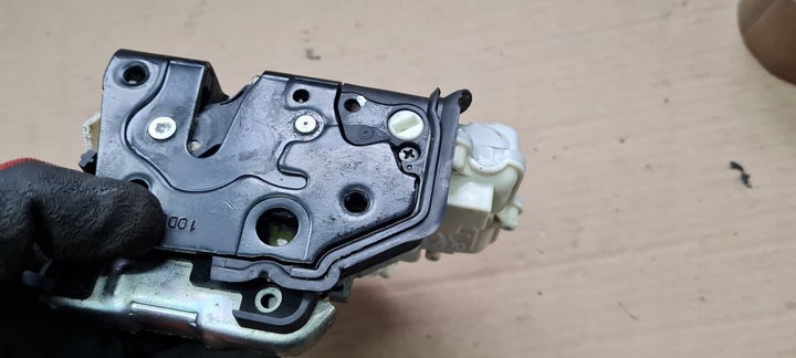 фото №12, A6 c7 4g замок дверь правые зад 9 pin 4g0839016 a7 4g