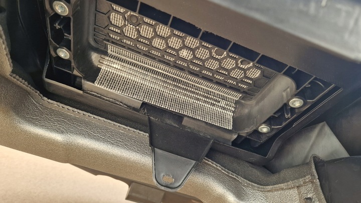 фото №7, Консоль панель роздавальна vw tiguan рестайлінг 2021-2024 r jak нова оригінал uk