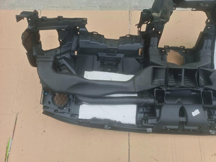 фото №14, Subaru impreza 17- торпедо роздавальна 66040fl00a usa