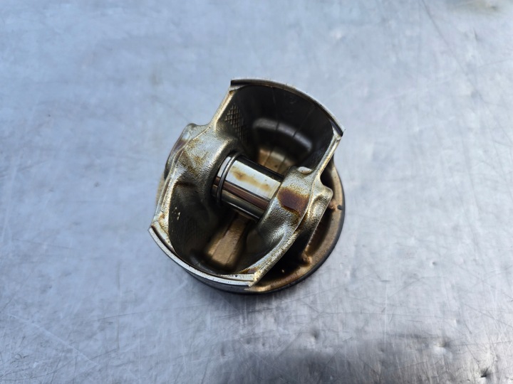 фото №5, Bmw g11 g20 g01 g30 поршень 8678931 b48c b48b 2,0i