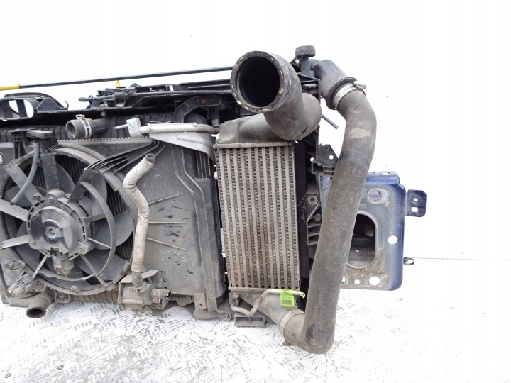 фото №10, Передняя панель радиатор kpl. ford b-max 1.0 ecoboost