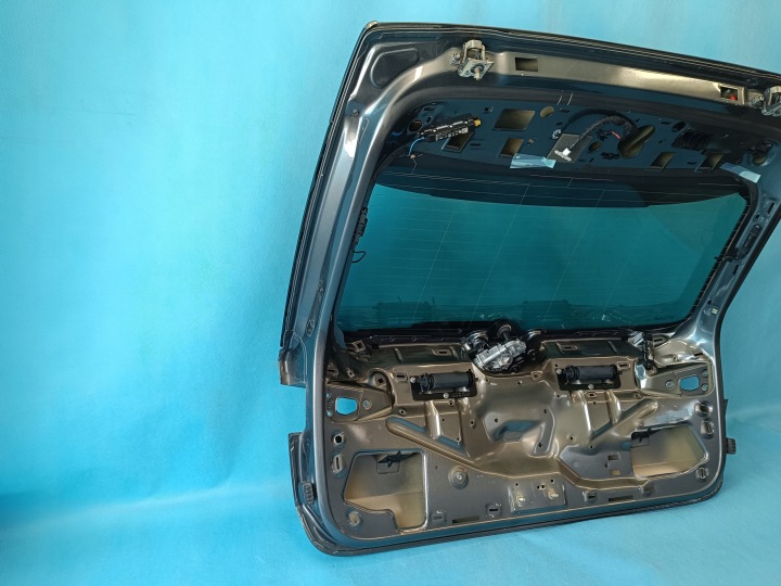 фото №12, Skoda octavia iv combi 2,0tdi 2023r крышка багажника lf7c стекло 5e7827023