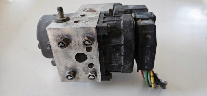 фото №10, Peugeot 306 главный тормозной цилиндр модуль управления abs 9625242380 0265216456 0273004203