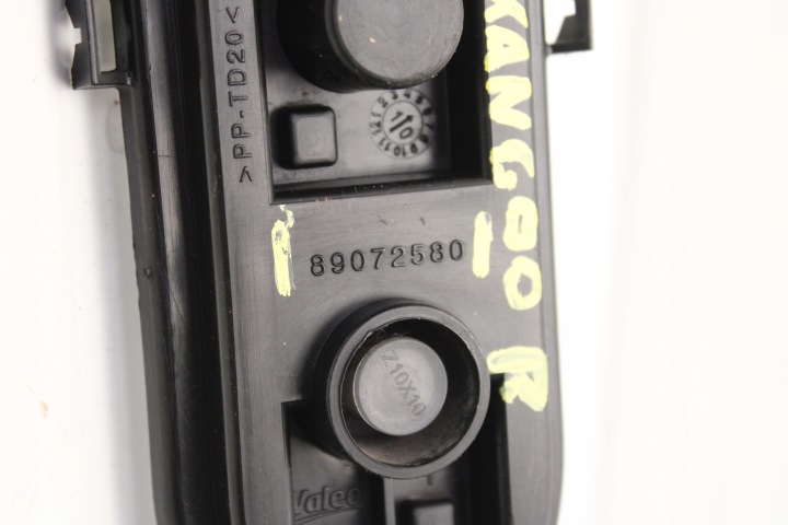 фото №6, Renault kangoo ii 07r- вкладка гнездо лампы зад левое = правое 89072580