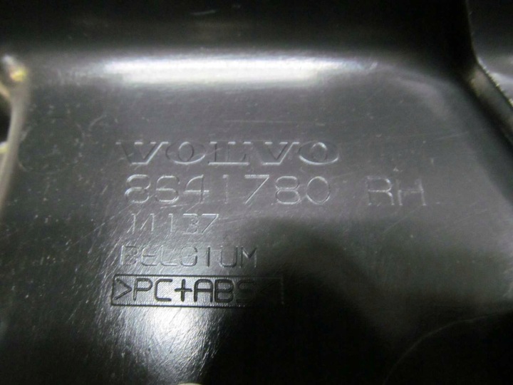 фото №6, Volvo v50 обшивка защита стойка зад правая 8641780 04-12