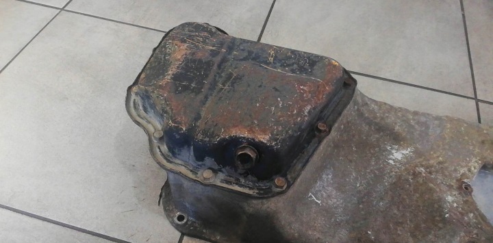 фото №7, Mitsubishi carisma 1.8 16v gdi поддон масла верхняя
