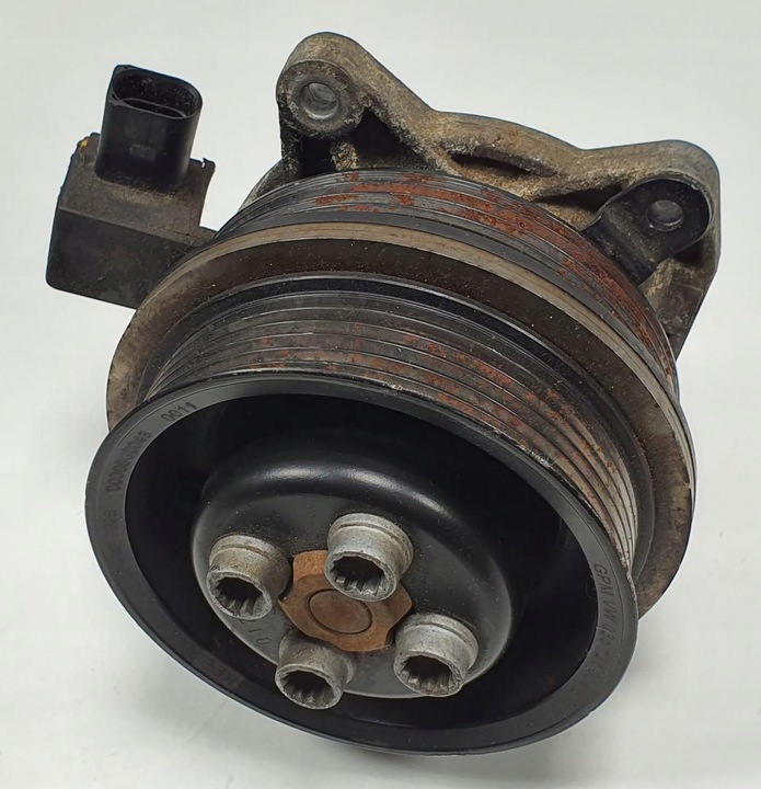 фото №1, Насос воды vw golf v 1.4 tsi 03c121004e