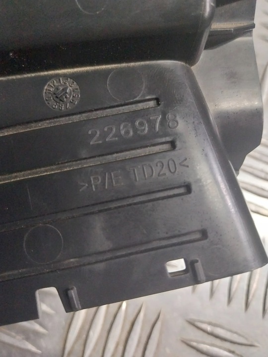 фото №5, Opel vivaro 2016 226978 ґрати повітропровід