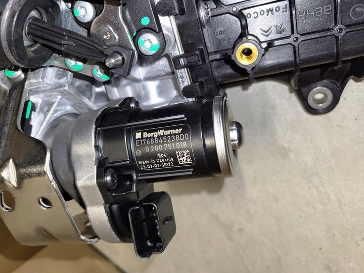 фото №16, Новая оригинальная радиаторов выхлопных газов egr jumper iii 2.0/2.2blue hdi 9821395680