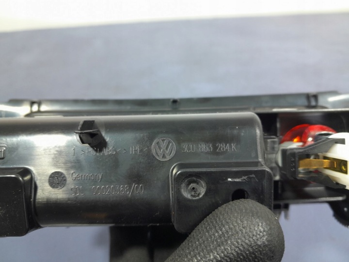 фото №5, Vw passat b7 планки декори панелі тунелю середнього 3c0863284k
