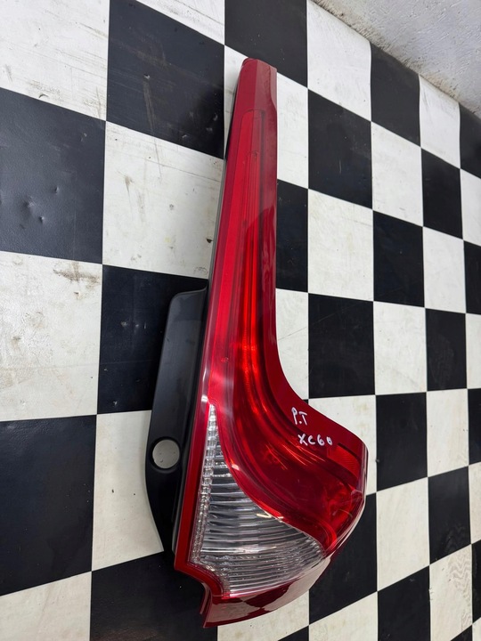 фото №9, Лампа праві зад volvo xc60 i 2013-2017 рестайлінг 31323035