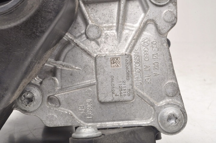 фото №8, Audi a4 b9 2.0 tfsi насос води 06l121111m