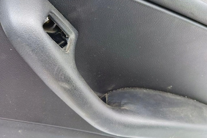 фото №8, Боковина задних правых дверь bmw 3 touring e46 8224535 2.0l дизель 2003