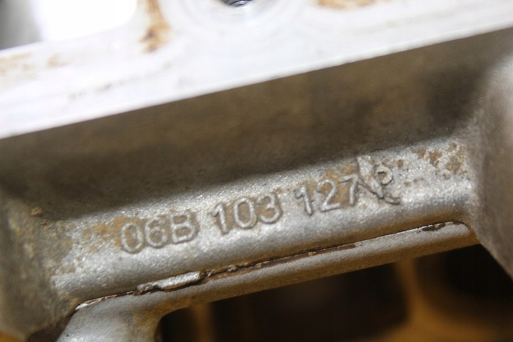 фото №15, Головка audi a4 b6 b7 vw passat b5 2.0 b alt 06b103373am 06b103127p