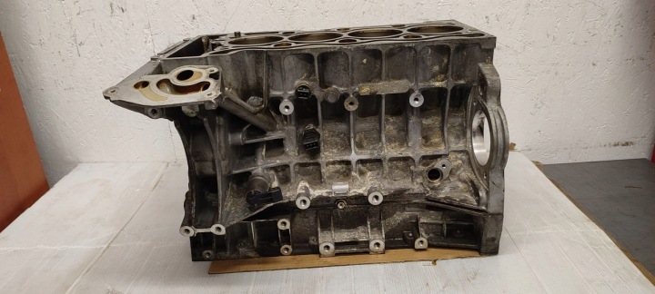 фото №8, Blok низ двигуна bmw e90 2,0i