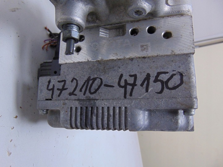 фото №12, Блок керування abs toyota prius iii 2009- 47210-47150 європа
