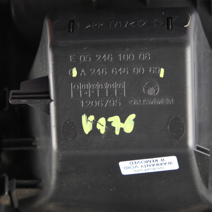 фото №12, Mercedes w176 бардачок полка тунель консолі середньої чорний a2466460069