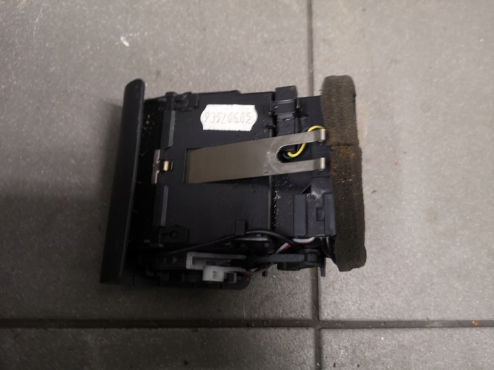 фото №6, Решітка повітропровід ліва audi a8 d2 4d0820901