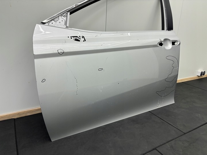 фото №3, Toyota camry viii 2018r-- дверь передние левая перед