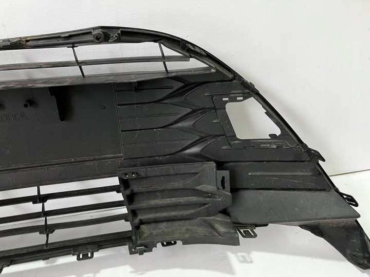 фото №13, Yaris iii рестайлинг решётка бампера средняя решётка радиатора