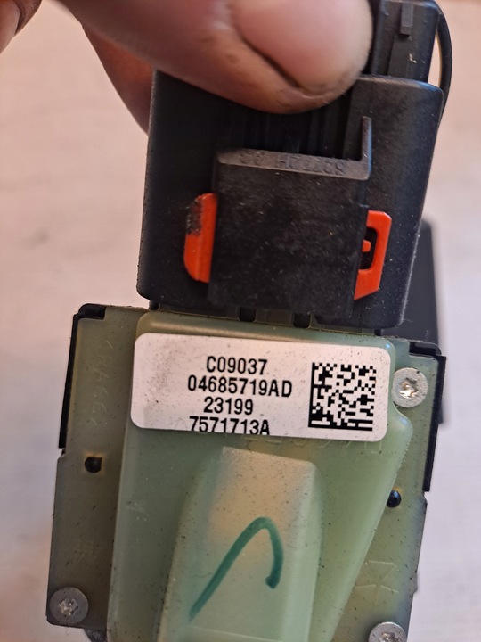 фото №5, Замок запалювання ключ jeep patriot 2.0d 04685719ad 05026228ah