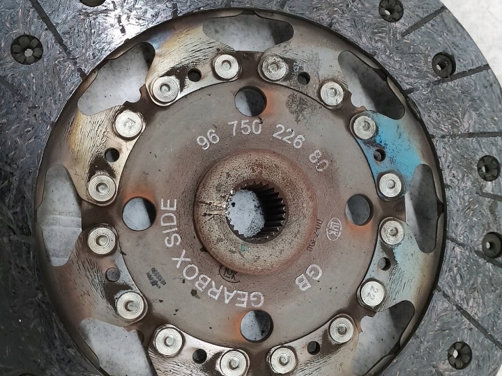 фото №8, Сцепление комплектные peugeot 308 i fl 9678013980 9675022680 1.6 hdi