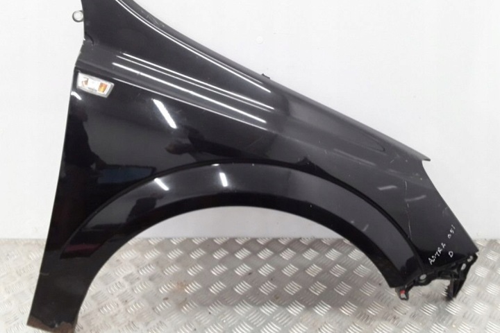 фото №11, Крыло передний правое opel astra h estate l35 24460284 1.7l дизель 74kw