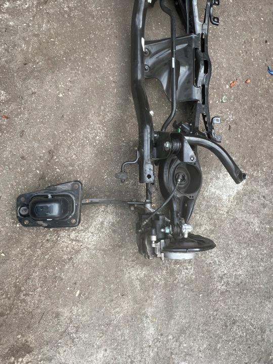 фото №11, 5q0505315al 5q0505315aj audi a3 tt vw t-rok cabrio подвешивание зад комплект